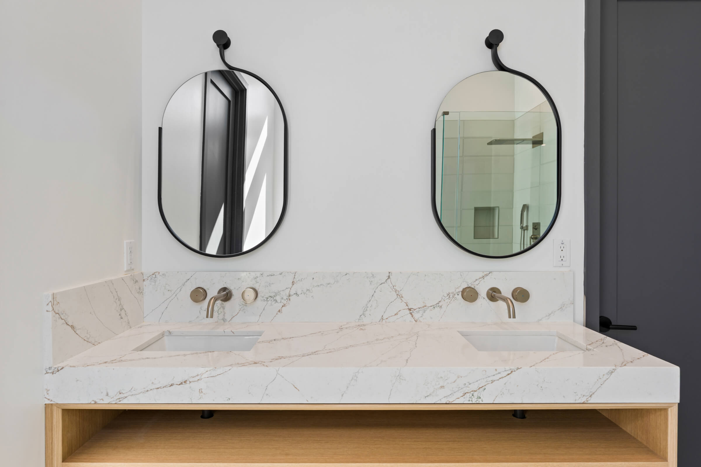 CabOC-Bathrooms-4