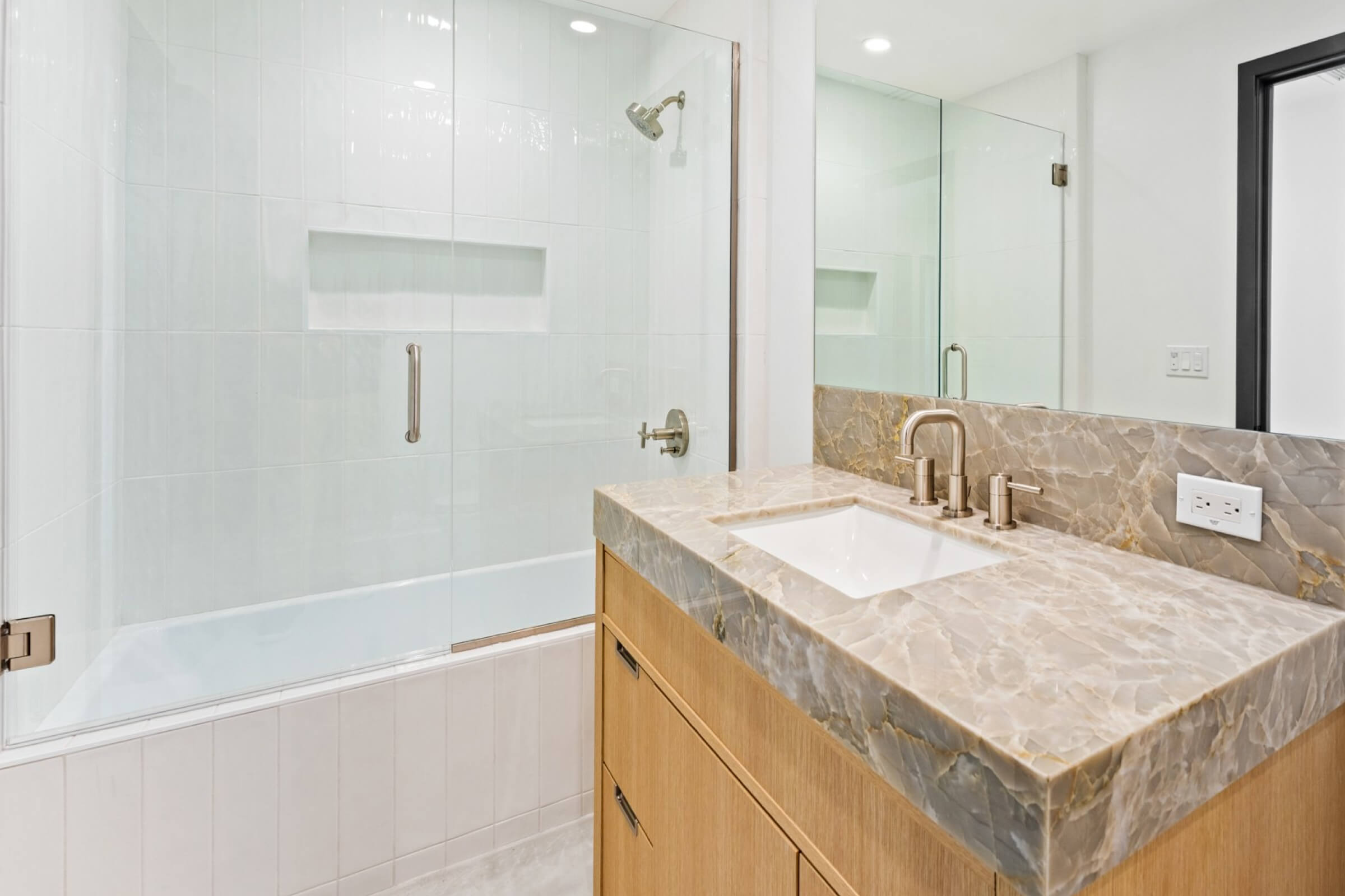 CabOC-Bathrooms-8